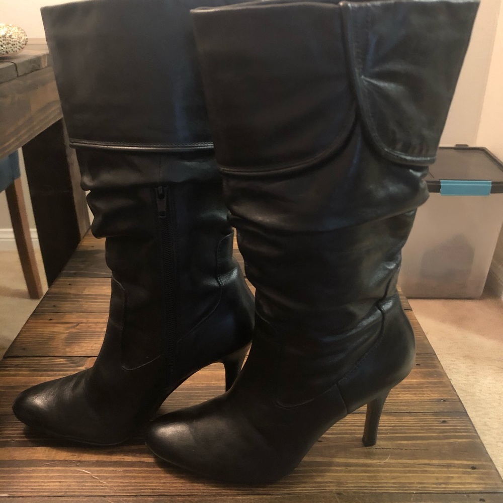 Black Aldo mid length boots